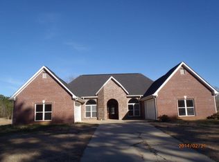 1196 Oloh Rd, Sumrall, MS 39482