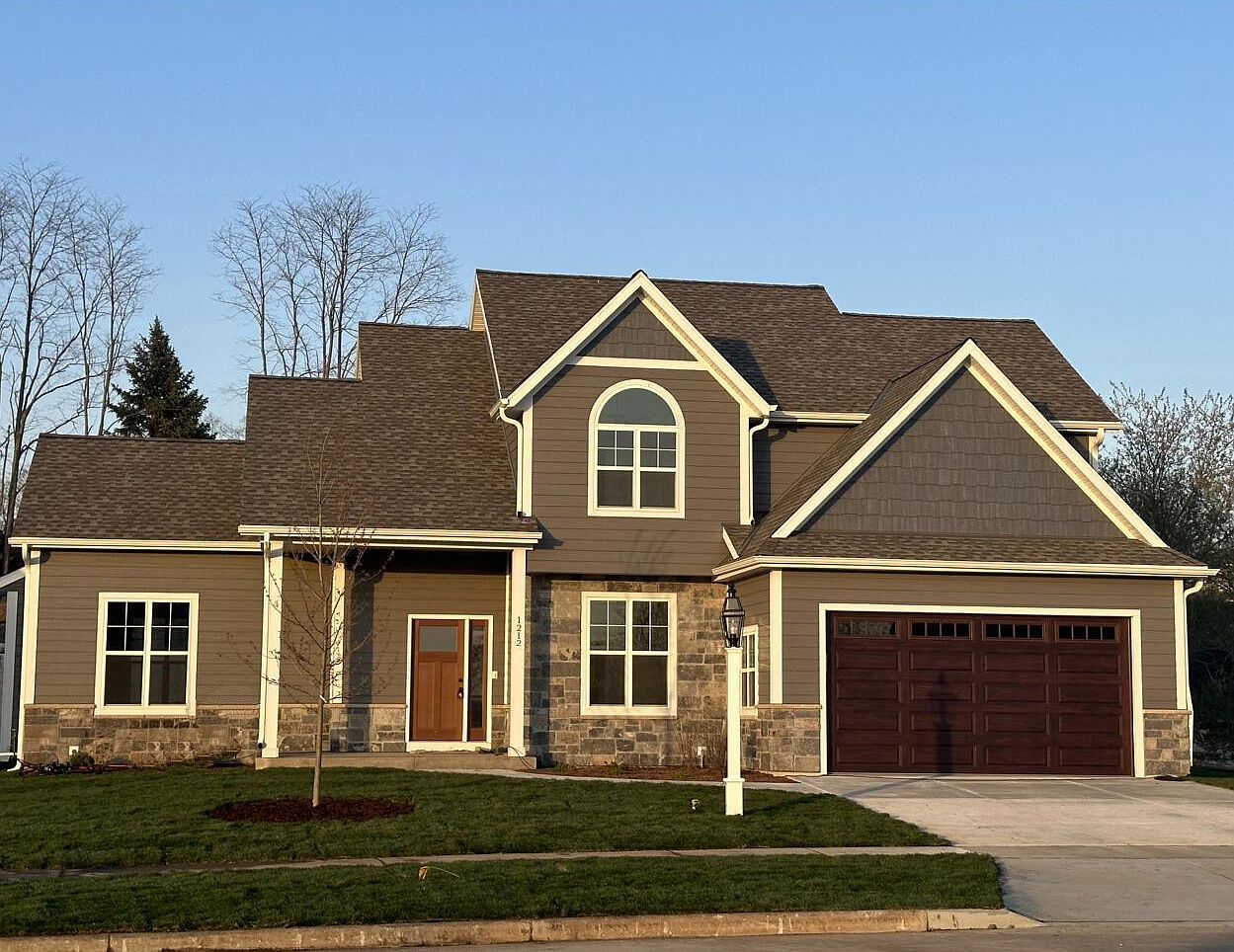 1212 Mohican TRAIL, Waukesha, WI 53189 Zillow