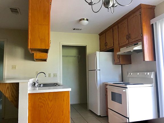 4th image of 507 E Thomas St #A