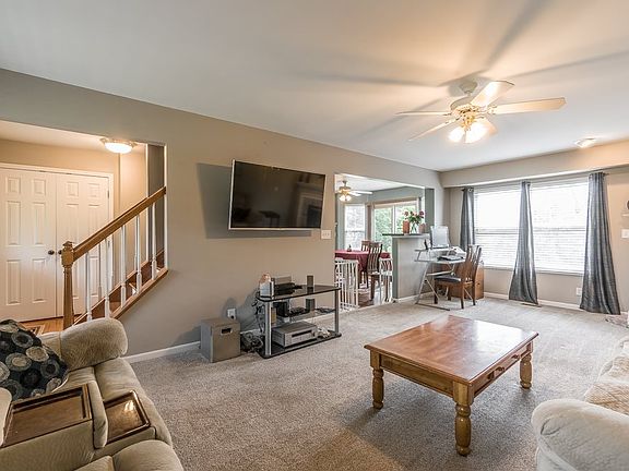 4th image of 2226 Hartland Blvd