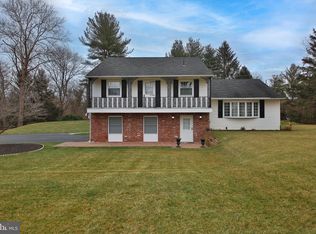 5 Detweiler Ln, Ambler, PA 19002
