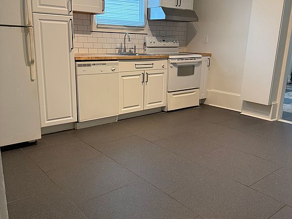 5th image of 1490 S Gordon St SW #1490B