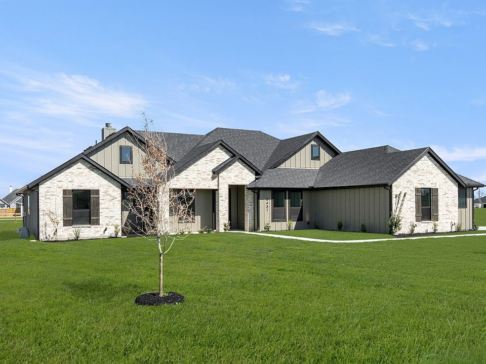 1st image of 2431 Oak Knoll Dr