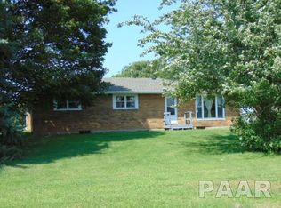 10111 W Lakeshore Dr, Princeville, IL 61559