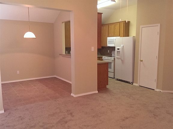 3rd image of 1433 Constantina Dr