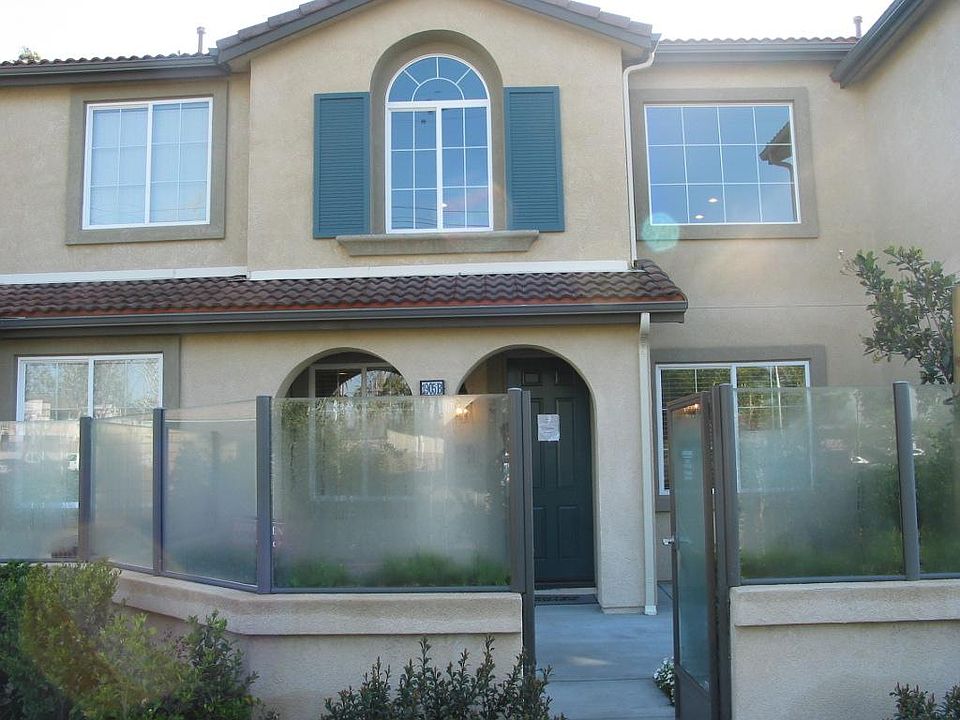 1st image of 1905 E Harvard Privado APT B