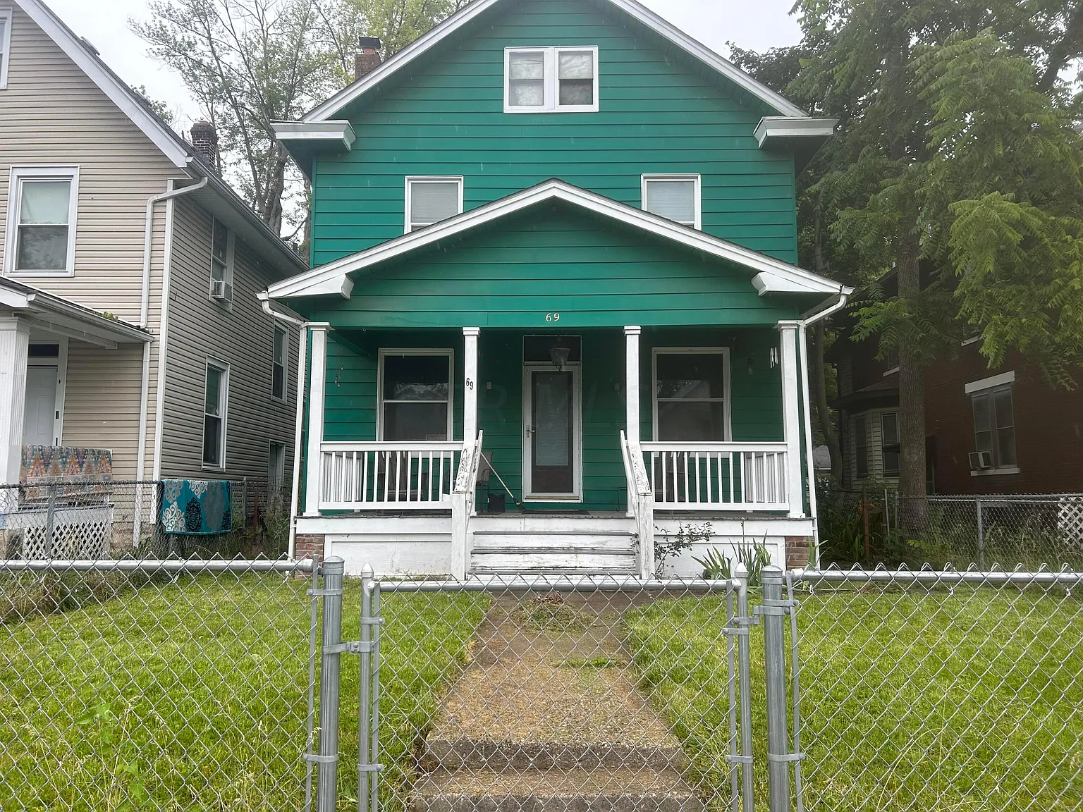 69 S Richardson Ave photo 1