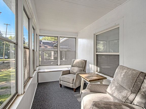 4th image of 707 N Dartmouth St