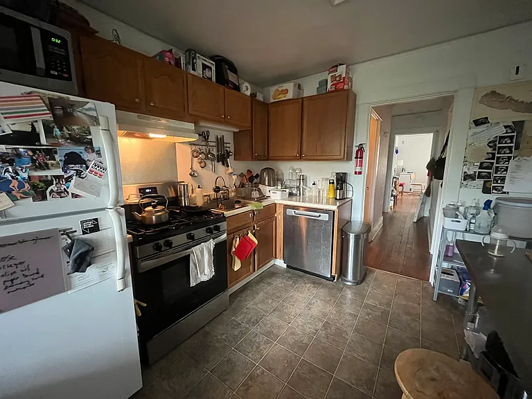 110 Terrace Pl #3 — Photo 9