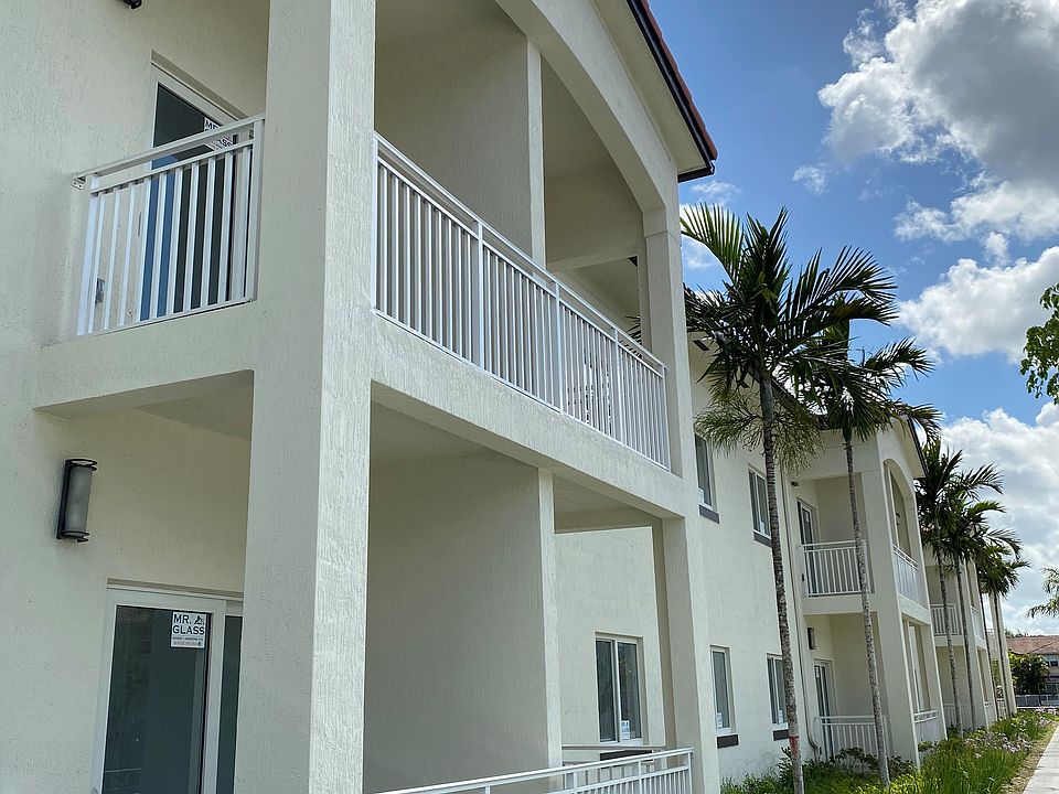 1st image of 10950 NW 82nd St #1JGK2S