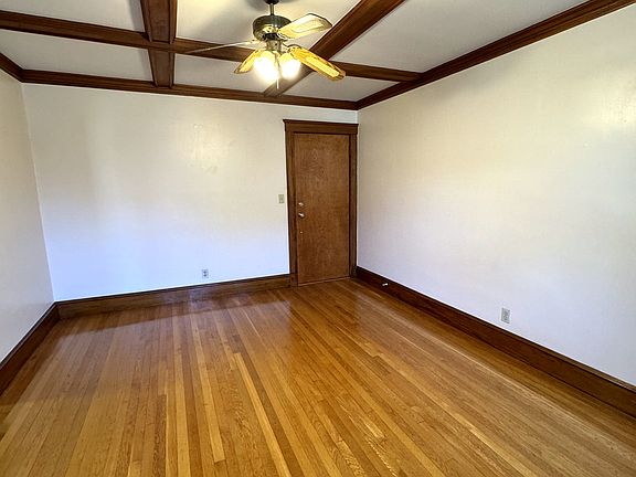 5th image of 200 Presidents Ln APT 14