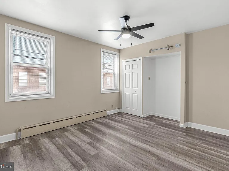 2440 Carpenter St #B — Photo 5