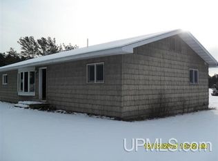 6415 W Faketty Rd, Manistique, MI 49854