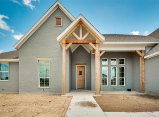 103 Gray Fox Ct, Godley, TX 76044