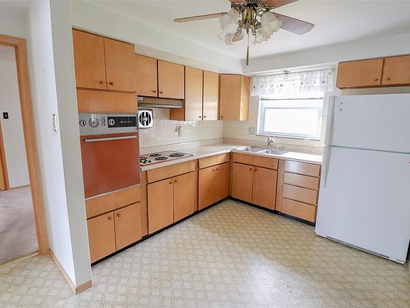 5th image of 4122 Whippoorwill Dr