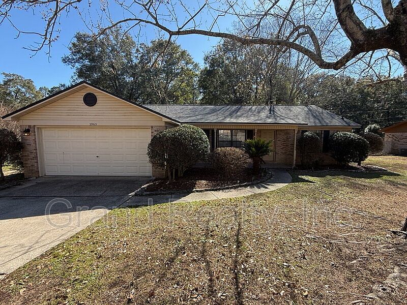 1st image of 3965 Deerwood Cir