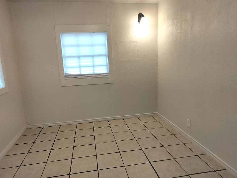 1st image of 715 W G Ave APT 2