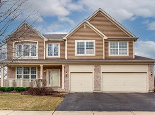 2254 Sarazen Dr, Vernon Hills, IL