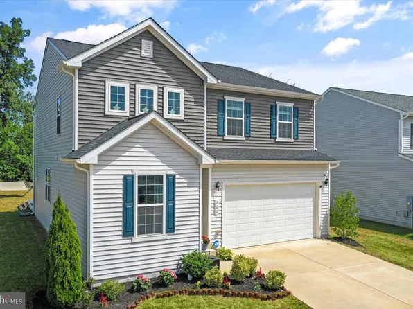 220 Cedar Spring Dr, Strasburg, VA 22657