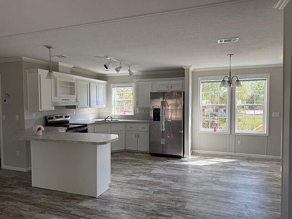 3rd image of 3422 NW 17th Avenue