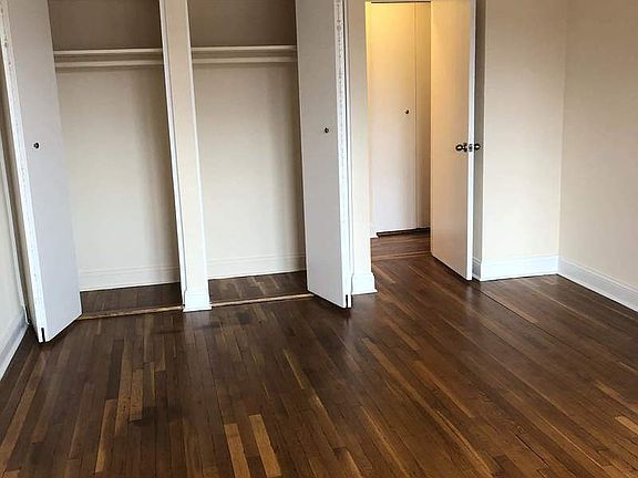 4th image of 14210 Roosevelt Ave APT 619