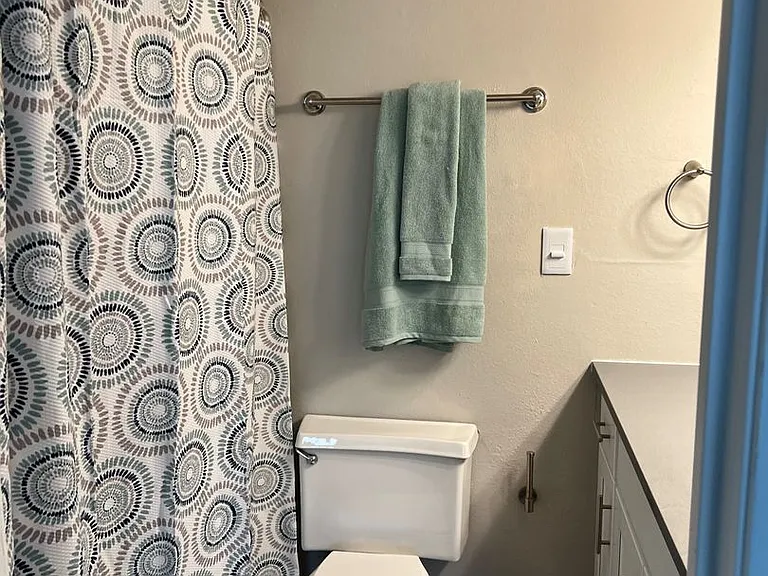 Brighton Place Apartments — Photo 29