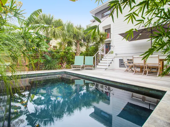 7 Carrere Ct, Charleston, SC 29403