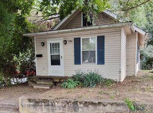 303 W Spring St, Woodstock, VA 22664