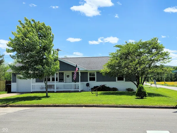 120 W Cummings St, Brownstown, IN 47220