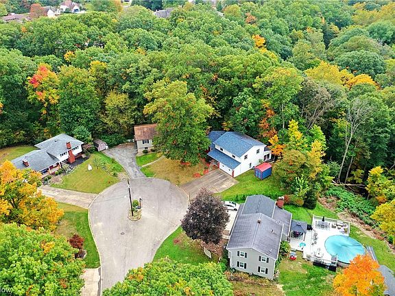 2nd image of 35 Hillside Dr