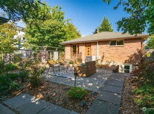 8219 Densmore Ave N, Seattle, WA