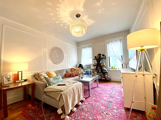 Rented by Compass | media 14