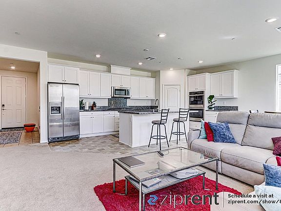 3rd image of 28945 Stirrup Cir