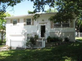 3120 SW Prairie Rd, Topeka, KS 66614