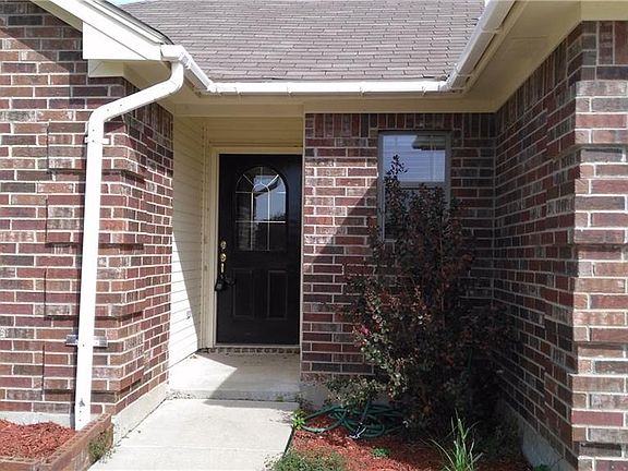 2nd image of 144 Parkwood Ct