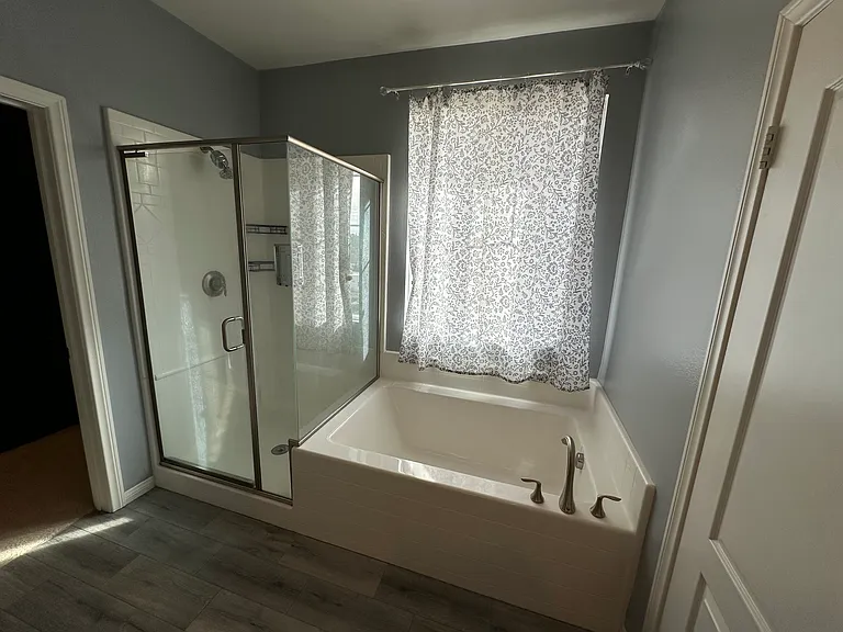 Cava Dr — Photo 9
