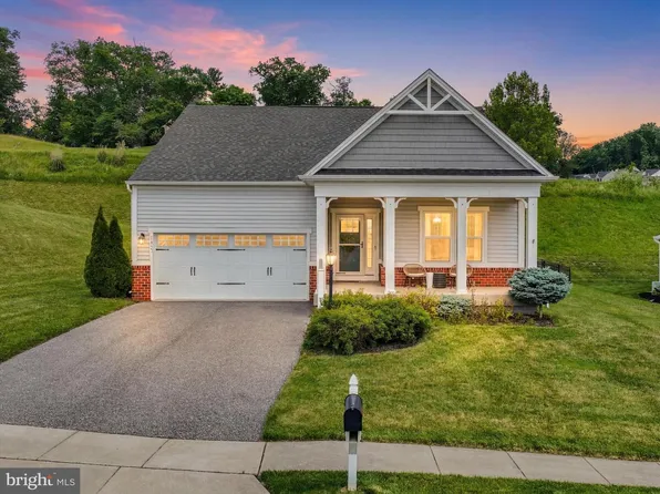 1411 Crest Way, York, PA 17403