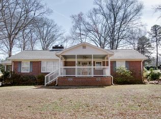 107 Penarth Rd, Spartanburg, SC 29301