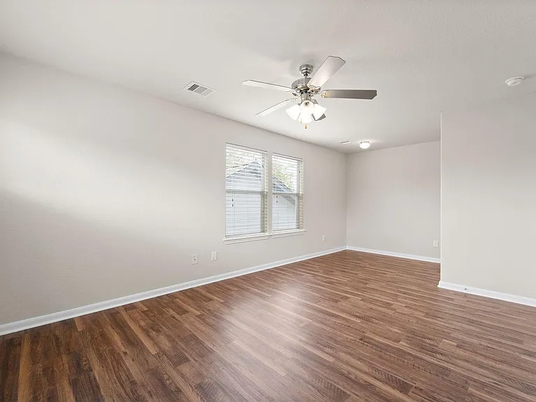 3548 Rebecca St — Photo 23