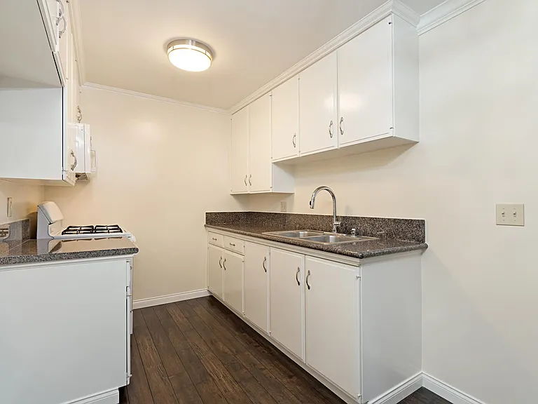2266 Cazador Dr #4 — Photo 14