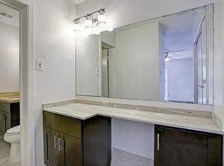 909 Silber Rd APT 36, Houston, TX 77024