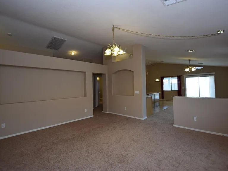 1024 Clover Tip Ct — Photo 7