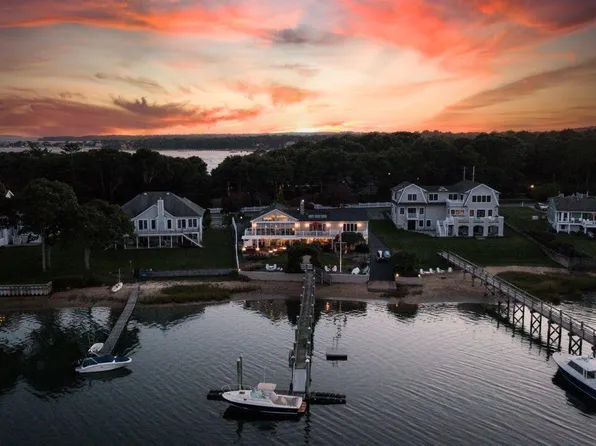 14 Pine Tree Drive, Buzzards Bay, MA 02532