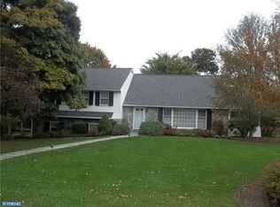 869 Brookside Rd, Pottstown, PA 19464