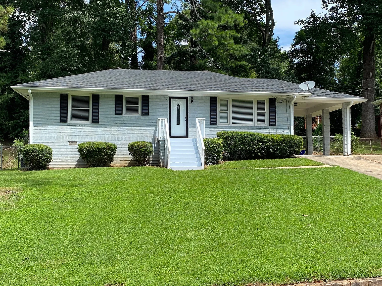 3 bed, 1145 sqft, $2,175 — Photo 1