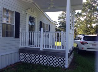 21050 Strawberry Ln, Robertsdale, AL 36567