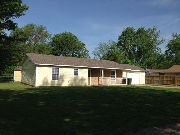 2nd image of 1328 N C St