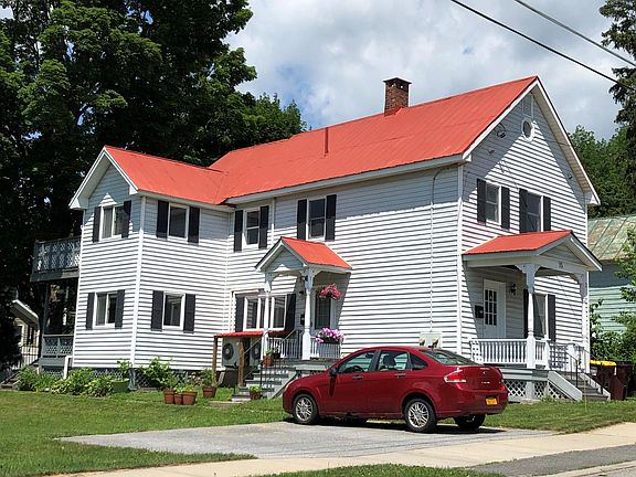 2nd image of 15 Myrtle St #1