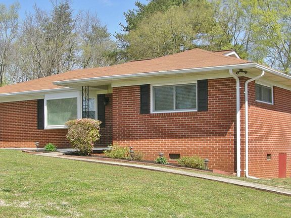 4th image of 2169 Sentell Cir
