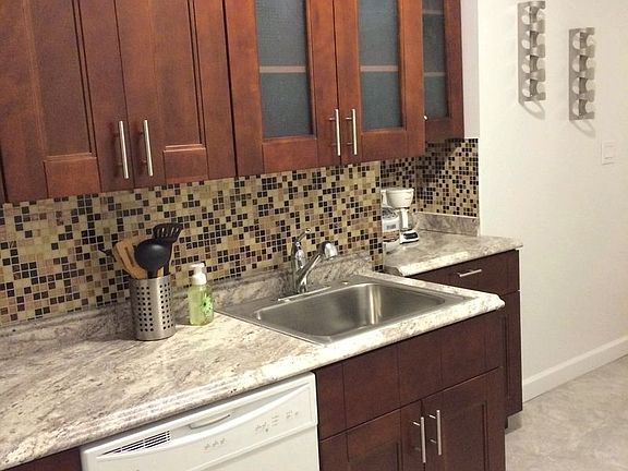 4th image of 4141 43rd St #2